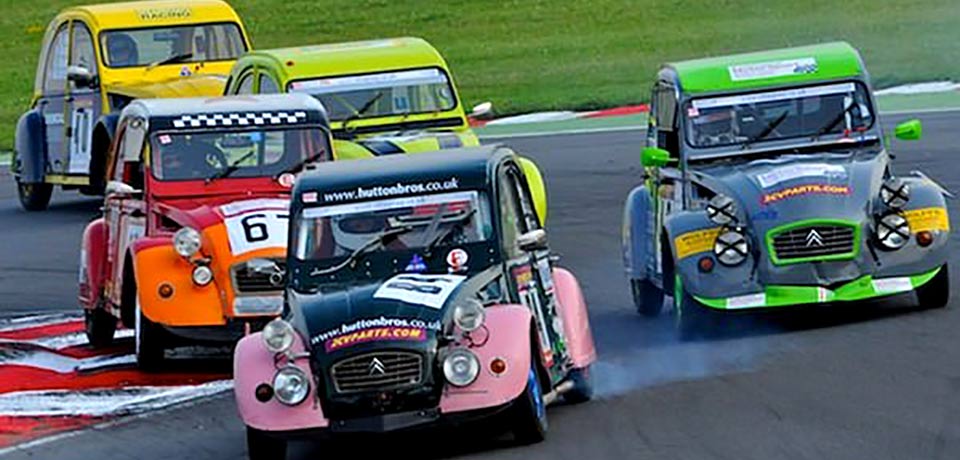 Anglesey track welcomes the 24hour 2CV race